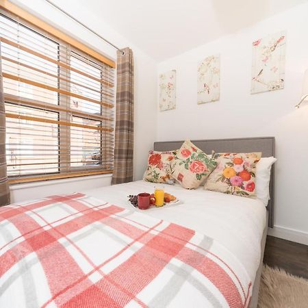 City Centre Posh Parlour Gated Parking 1Bed Wifi Kingston upon Hull Exterior photo